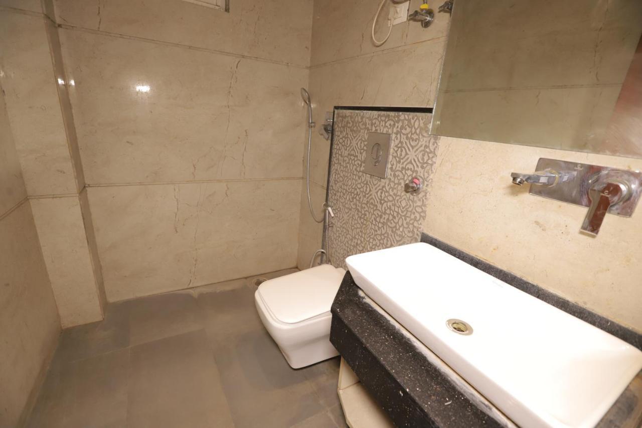 Nh Skye Suites นิวเดลี ภายนอก รูปภาพ