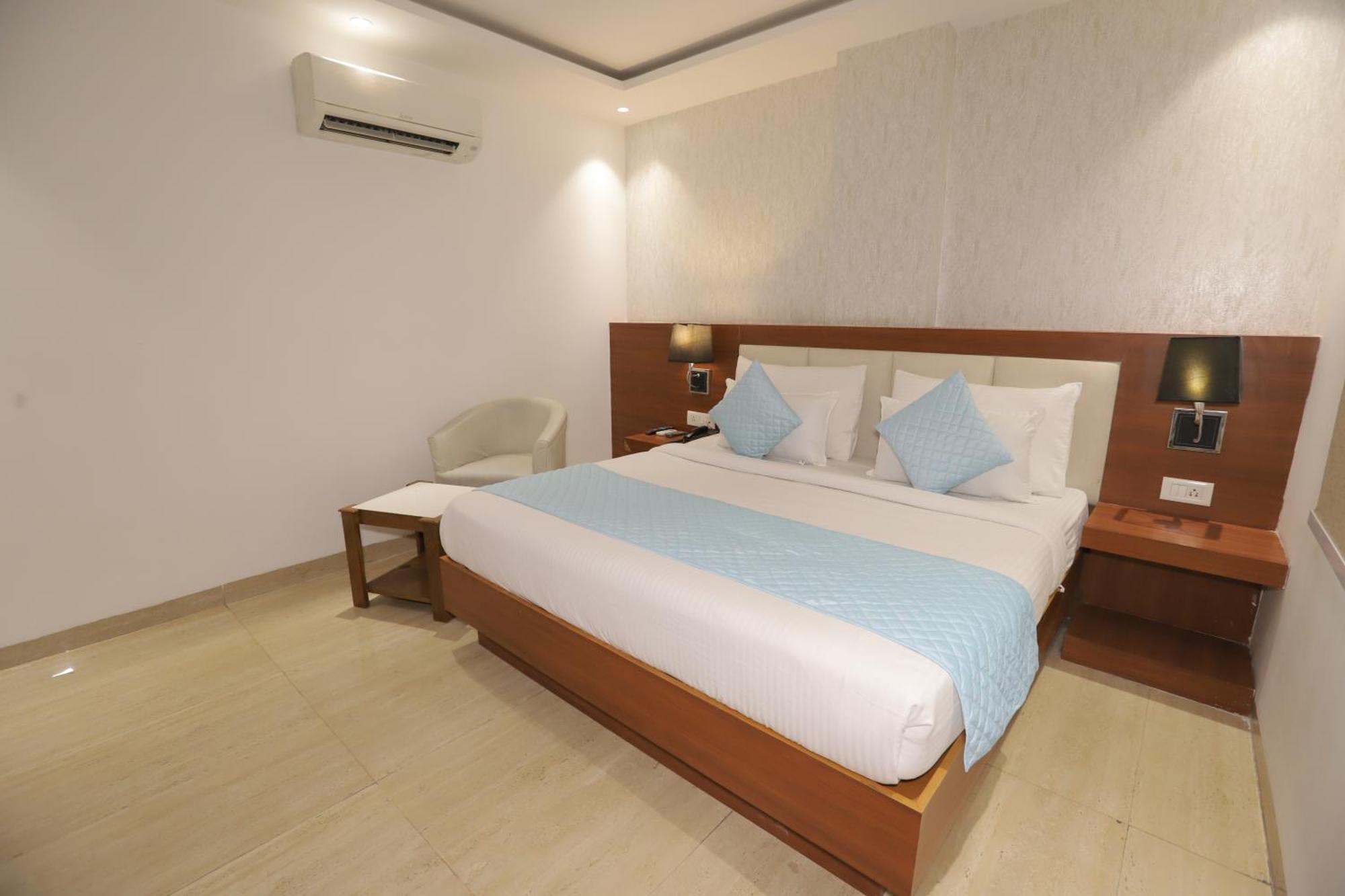 Nh Skye Suites นิวเดลี ภายนอก รูปภาพ