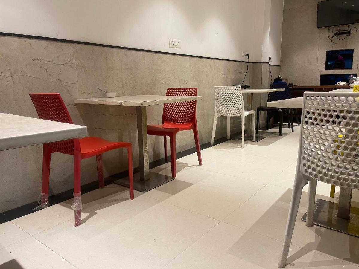 Nh Skye Suites นิวเดลี ภายนอก รูปภาพ